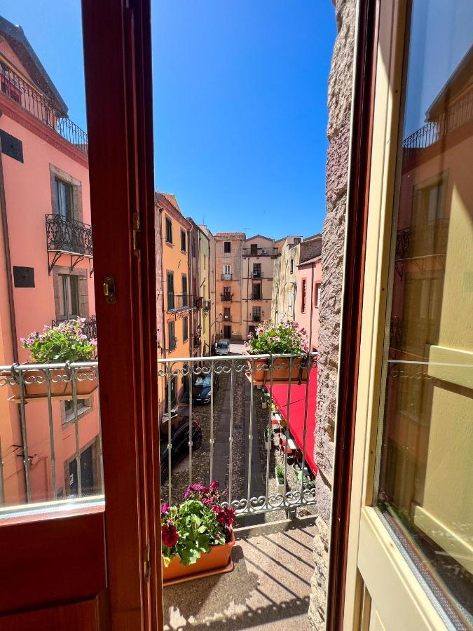 La Vecchia Torre Hotell Bosa Rum bild