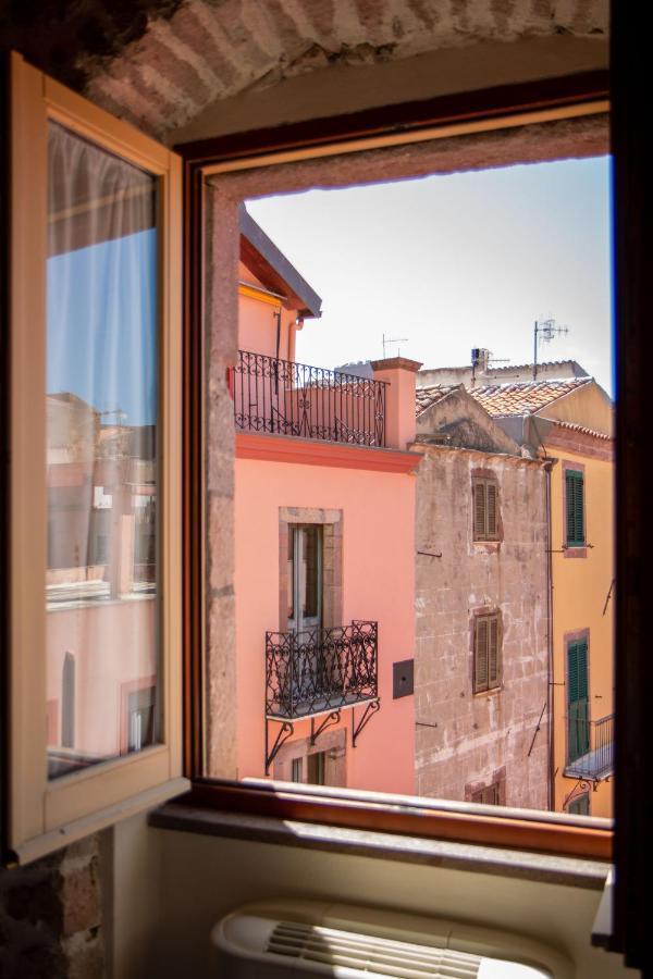 La Vecchia Torre Hotell Bosa Exteriör bild