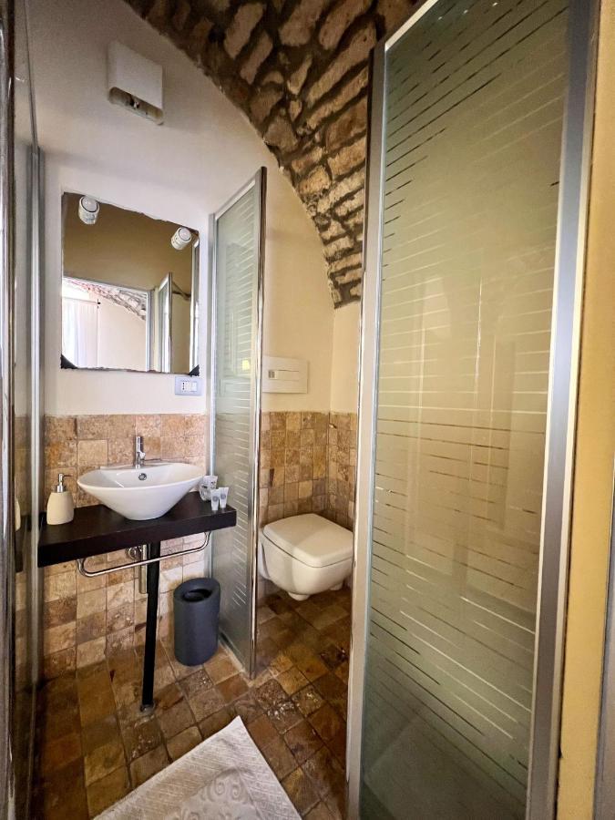 La Vecchia Torre Hotell Bosa Exteriör bild