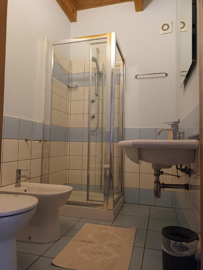 La Vecchia Torre Hotell Bosa Exteriör bild